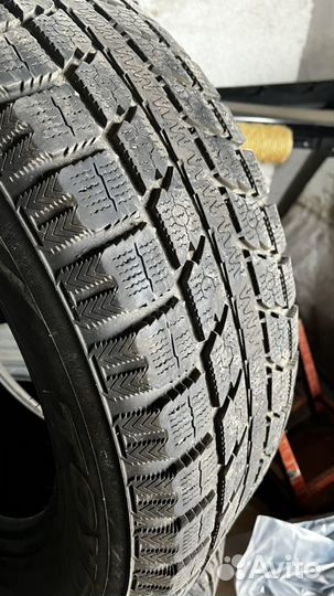 Toyo Observe GSi-5 255/60 R18