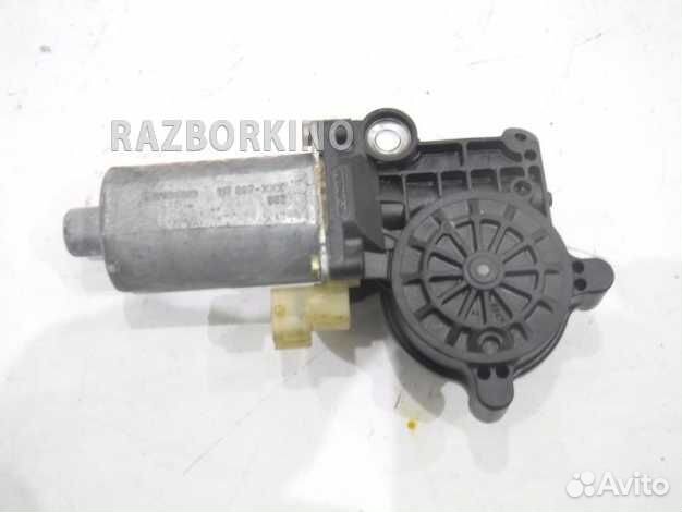 Моторчик переднего правого стеклоподъемника