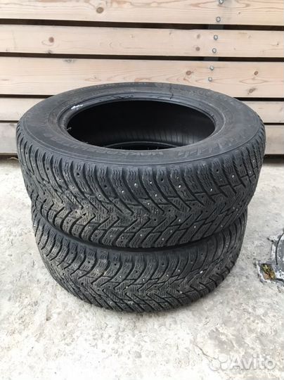 Nokian Tyres Hakkapeliitta 8 215/60 R16