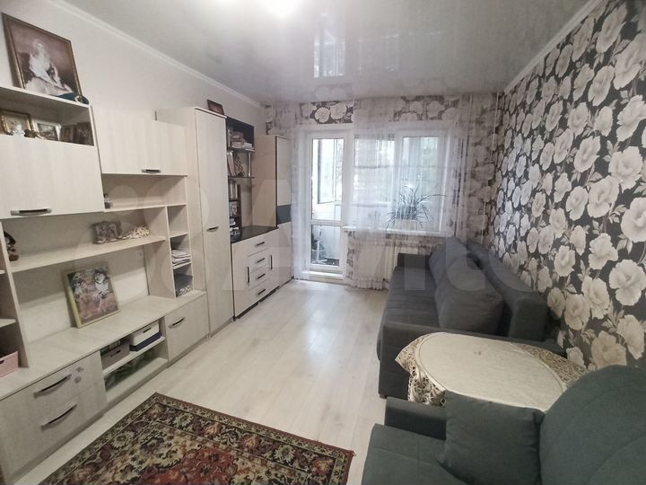 2-к. квартира, 50 м², 3/9 эт.