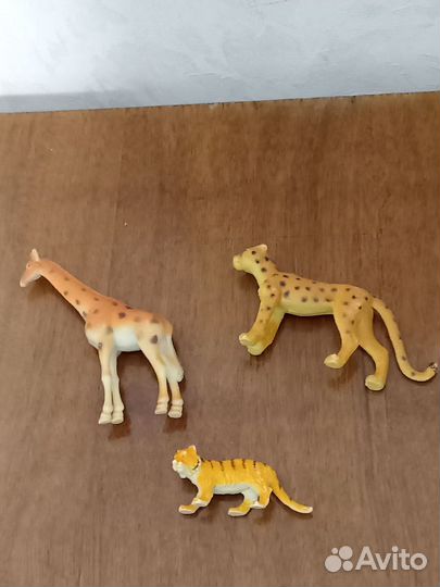 Продаются игрушки