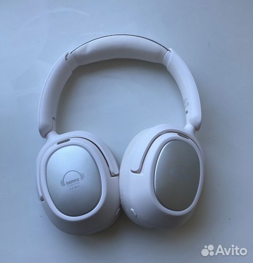 Беспроводные наушники