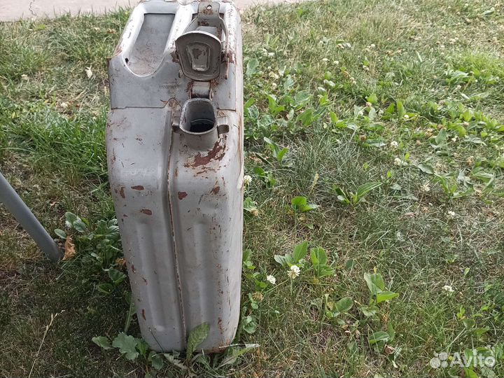 Канистра металлическая 20 л