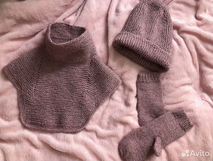 Женский шарф, шапка, варежки