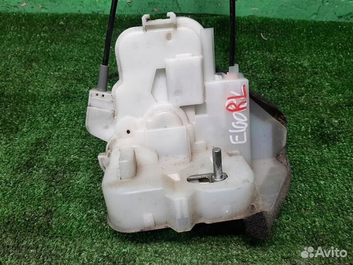 Замок двери задней левой Subaru Legacy/ Outback B