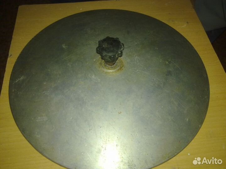 Алюминиевую крышку от казана СССР