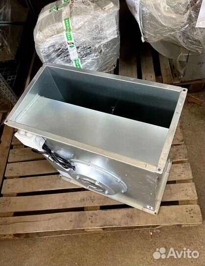 Вытяжной прямоугольный вентилятор