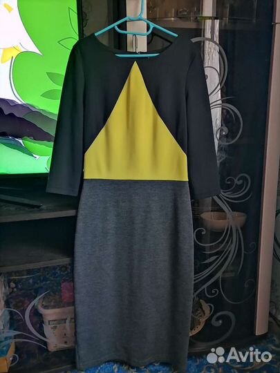 Платье женское 40-42 размера