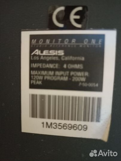Студийные мониторы пара Alesis б/у