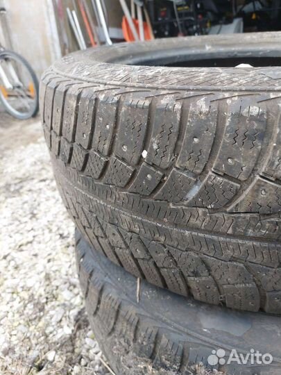 Gislaved Nord Frost 5 235/55 R17