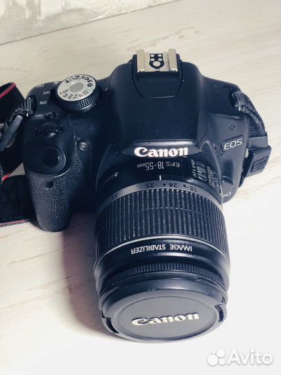 Зеркальный фотоаппарат