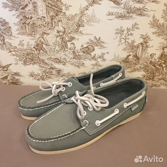 Топсайдеры новые мокасины