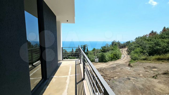 Дом 238 м² на участке 3,5 сот.