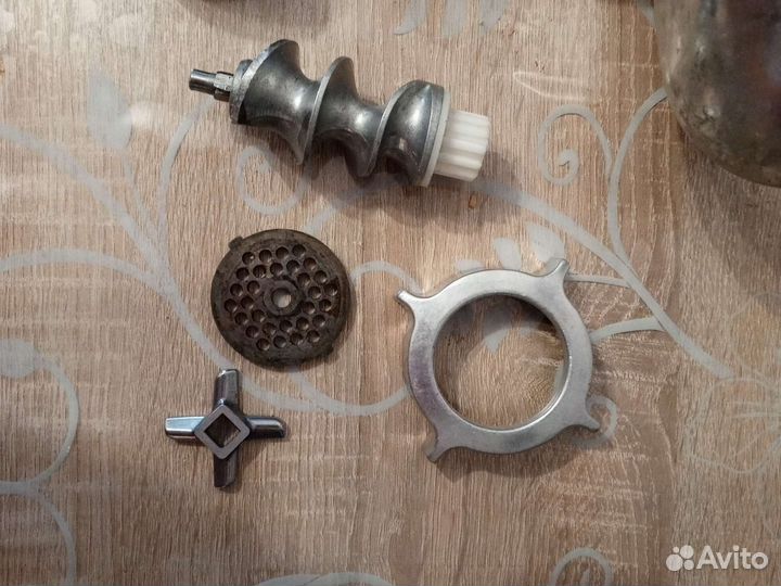 Мясорубка электрическая бу