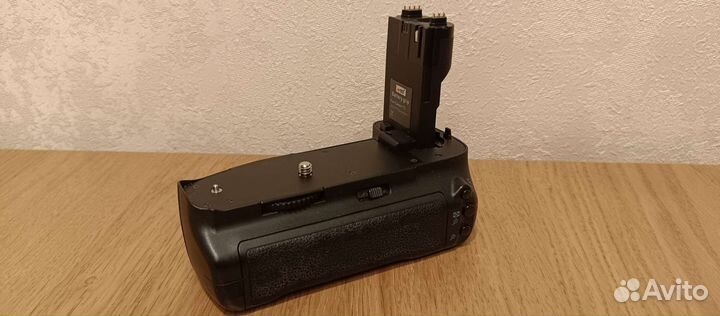 Батарейная ручка (батарейный блок) для Canon 7D