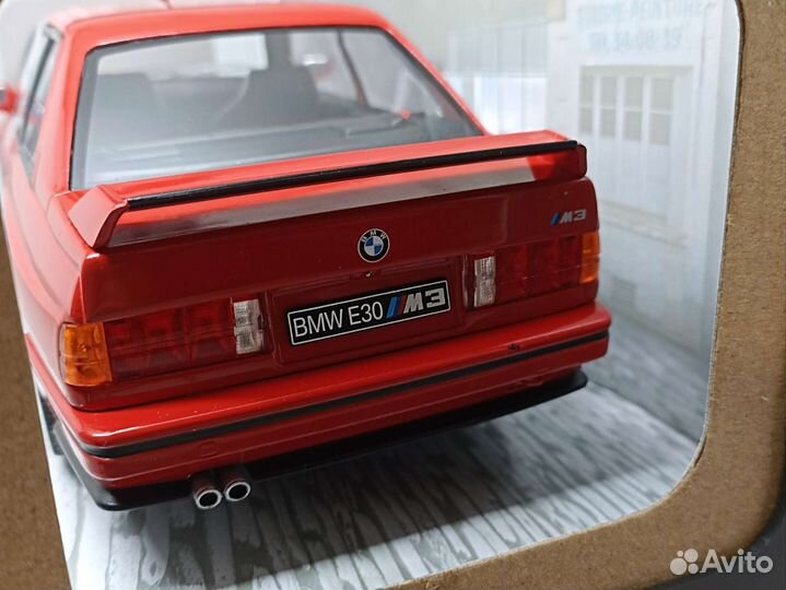BMW M3 E30 1986 1:18 Solido