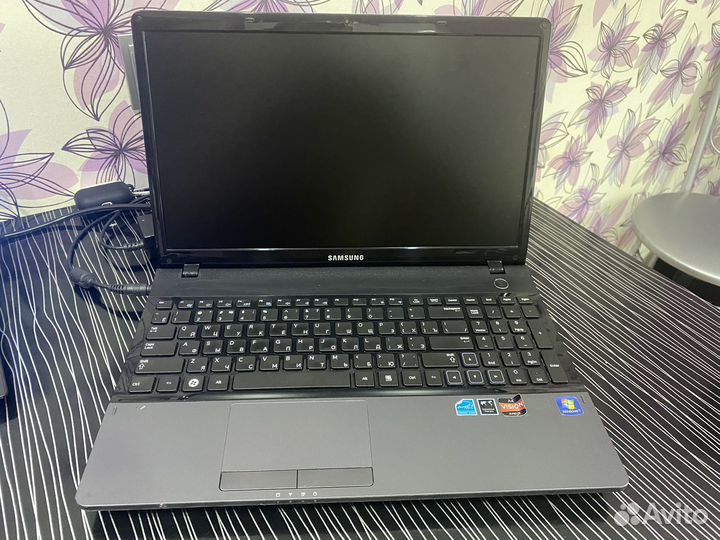 Ноутбук samsung 305e