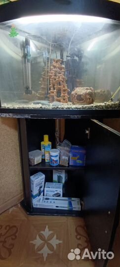 Аквариум с тумбой