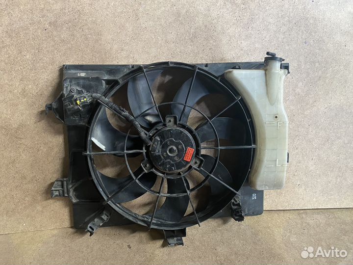 Вентилятор охлаждения радиатора Киа Рио, Солярис
