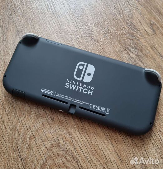 Nintendo Switch Lite 32Gb (отличное состояние)