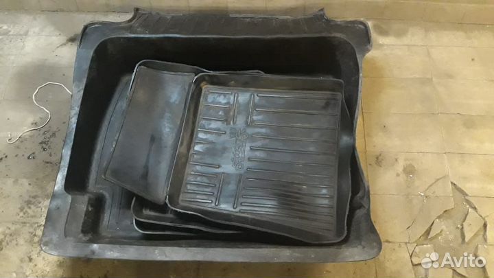 Коврики резиновые + багажник ваз классика