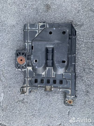 Площадка аккумулятора Kia Ceed 1 Оригинал