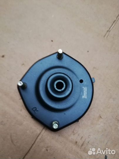 Опора амортизатора Mazda Tierra B25D28380