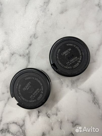 Тени для век MAC carbon и quarry mate