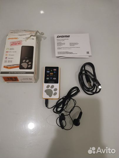 Мультимедиа плеер Digma S4 белый