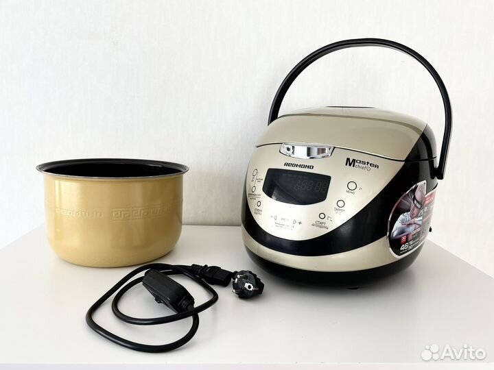 Мультиварка Redmond RMC-M150