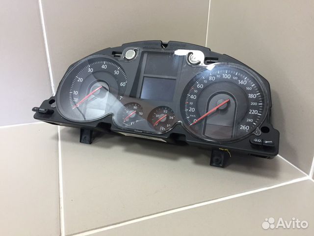 Панель / щиток приборов Volkswagen Passat B6 05-10