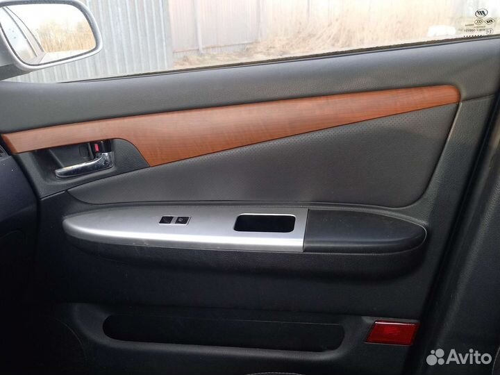 Обшивки дверей Лифан Солано