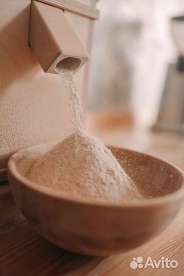 Мельница жерновая для муки