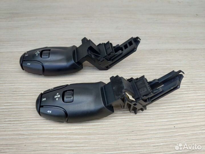 Переключатель подрулевой (джойстик) Пежо 206