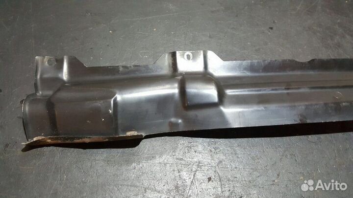 Кронштейн заднего бампера Porsche Cayenne 955