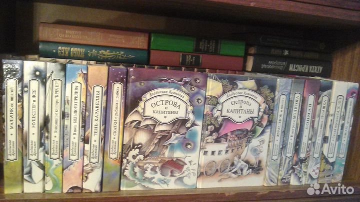 Детские книги: Волков, Крапивин, русские сказки