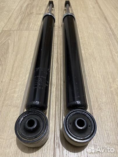 Амортизаторы/стойки задние VW Polo V