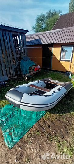 Лодка riviera 3600 ск