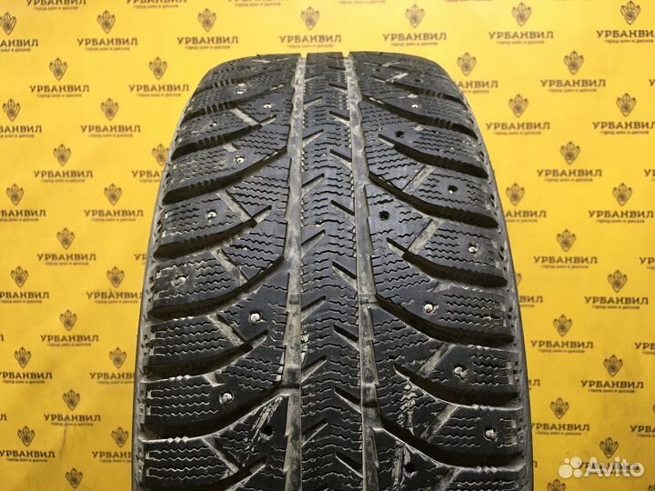 Bridgestone Ice Cruiser 7000 205/50 R17 89T