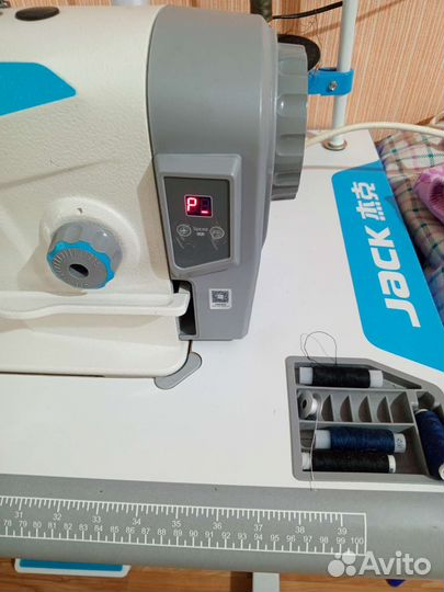 Швейная машина Jack f4