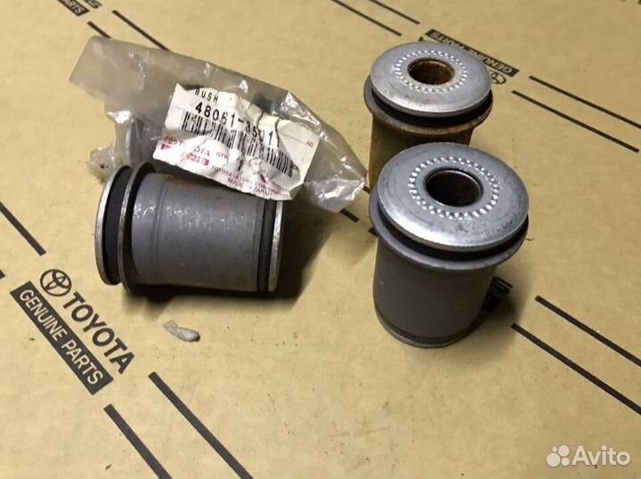 Toyota Dyna Toyoace Hiace ось рычага подвески