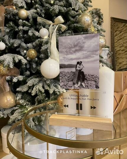 Трек на стекле с вашей фотографией и песней