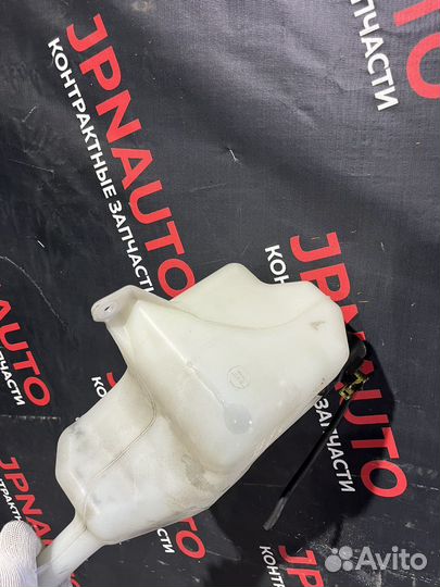 Honda Civic 4D бачок омывателя