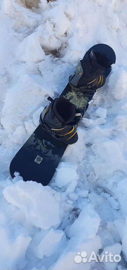 Сноуборд с ботинками