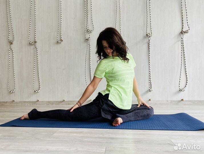 Йога. Инструктор по Айенгар и Хатха йоге