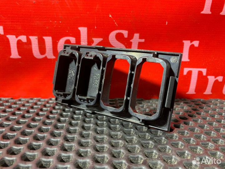 Рамка кнопок Scania 5-series