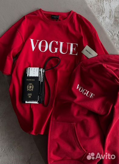 Футболка Balenciaga