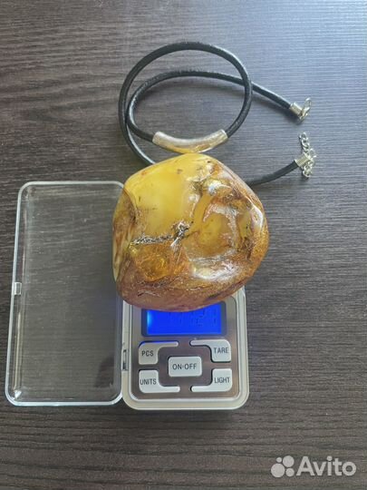 Сувенир из янтаря