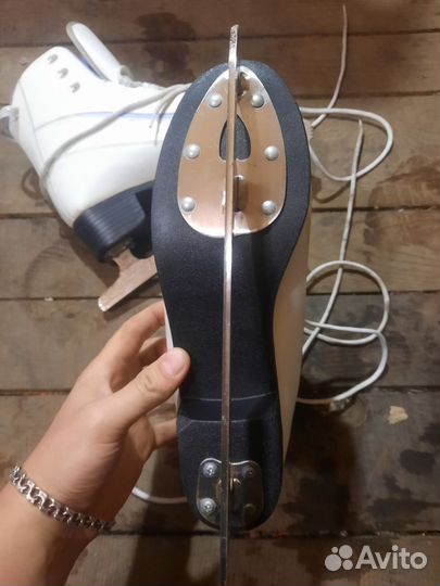 Коньки женские