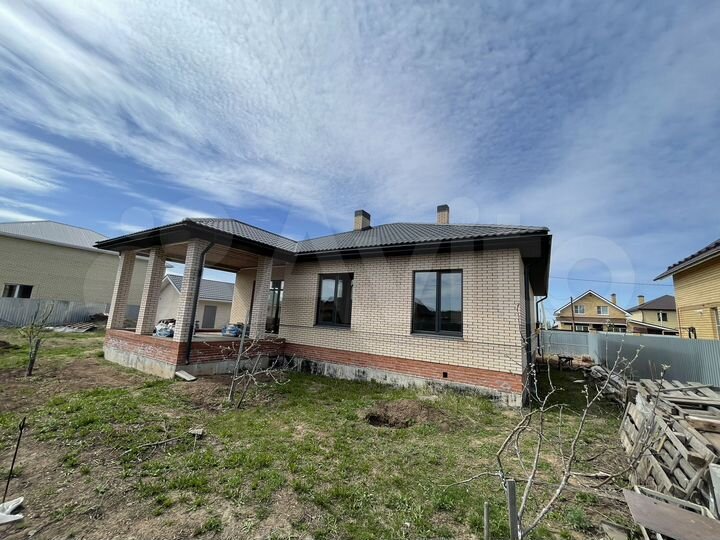 Коттедж 158,3 м² на участке 10 сот.